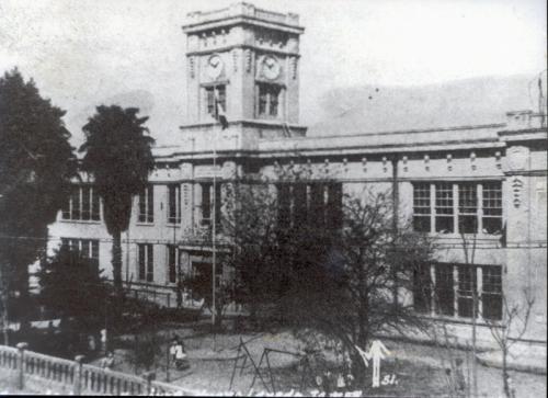 Escuela Lauro Aguirre o Modelo. Fondo Alberto Guerra.