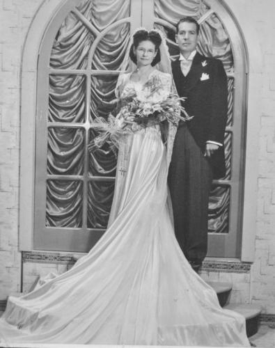 Ana María Ramírez Capistran y Guillermo Trevino en su boda el 4 de noviembre de 1946.