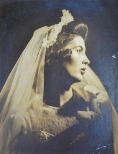 Evangelina Ramírez Heredia el día de su boda con Manuel Ceballos González el 25 de noviembre de 1945.