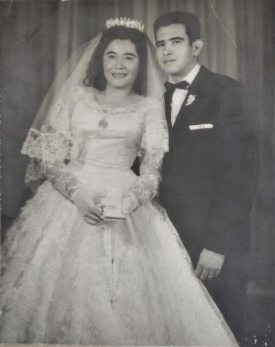 La Profra. Ma. Guadalupe Ramírez Guerrero y el Prof. Felipe E. Jasso Soto. el día de su boda el 27 de dic. de 1961.