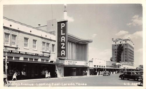 Comercio por la Calle Hidalgo de Laredo Texas. Mediados del siglo XX.