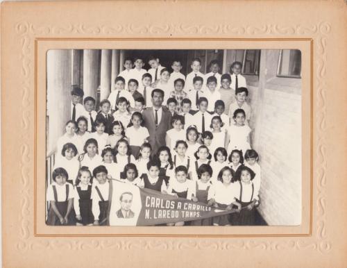 Grupo de segundo grado con el Prof. Carlos Rivera De la Cruz. Esc. Carlos A. Carrillo 1970.