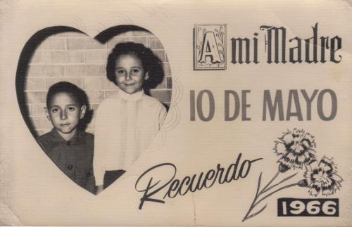 Niños Francisco Antonio y Ma. del Rosario Barrera López. Esc. Carlos A. Carrillo de Nuevo Laredo. Mayo de 1966.