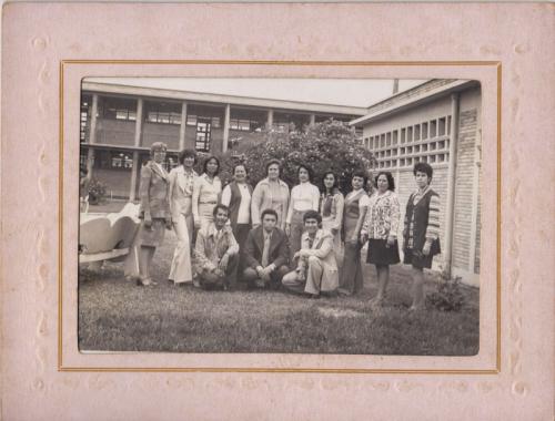 Personal docente de la Escuela Carlos A. Carrillo Matutina. Marzo 10 de 1975.