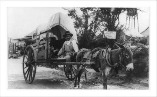 Carreta en un barrio de Laredo Texas. Principios de siglo XX.