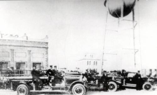 Cuerpo de bomberos de Nuevo Laredo. Década de 1920.