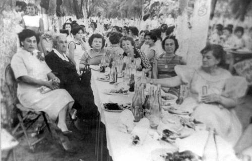 Festejo en el Parque Viveros. Década de 1950.