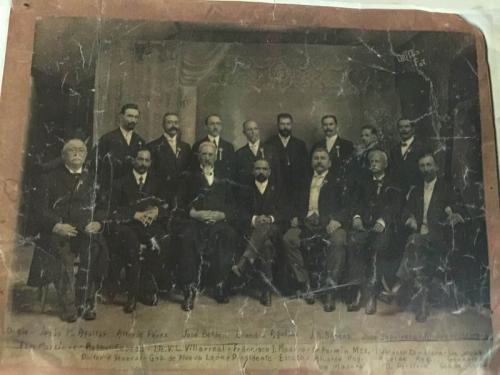 Fotografía con el Presidente electo Francisco I. Madero. 1911.
