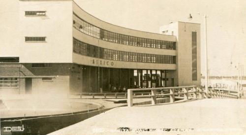 Garita Miguel Alemán de Nuevo Laredo. Ca. 1954.