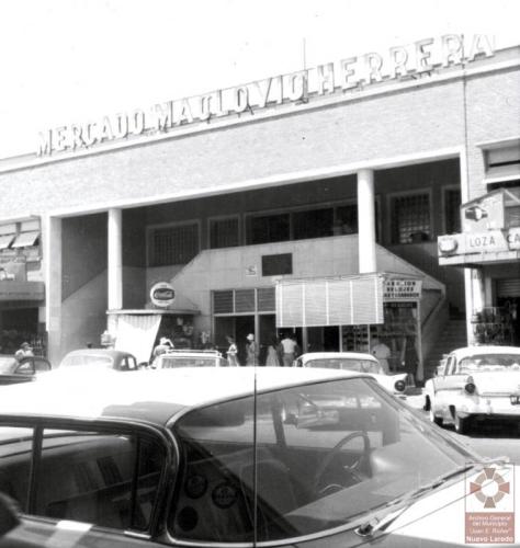 Mercado Maclovio Herrera en Nuevo Laredo. Década de 1950.