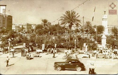 Plaza Hidalgo de Nuevo Laredo durante las fiestas del centenario de la ciudad en 1948.