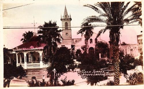 Plaza Juárez y Templo del Santo Nino a principios del siglo XX.