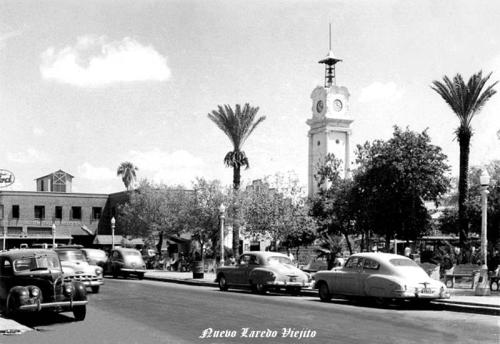 Vista desde la Avenida Guerrero de la Plaza Hidalgo. Década de 1940.