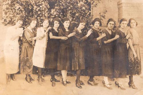 Grupo de maestras. Nuevo Laredo Tamps. ca. 1926.