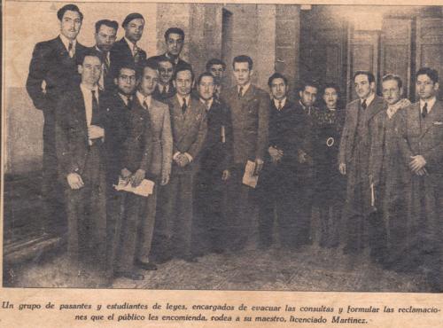 Izquierda Ramiro Zárate Cantú como estudíante de derecho en la Ciudad de Mexico 1939.