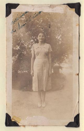Mima a los 15 anos.
